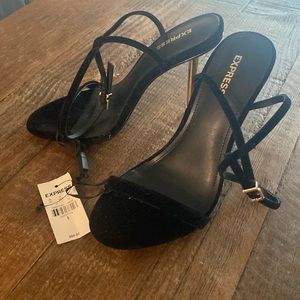 Express Gold heeled shoes size 6